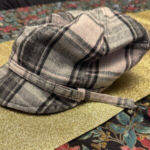 Pulse Plaid Hat in Pink and Black